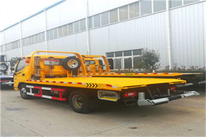 宁江区附近拖车救援搭电